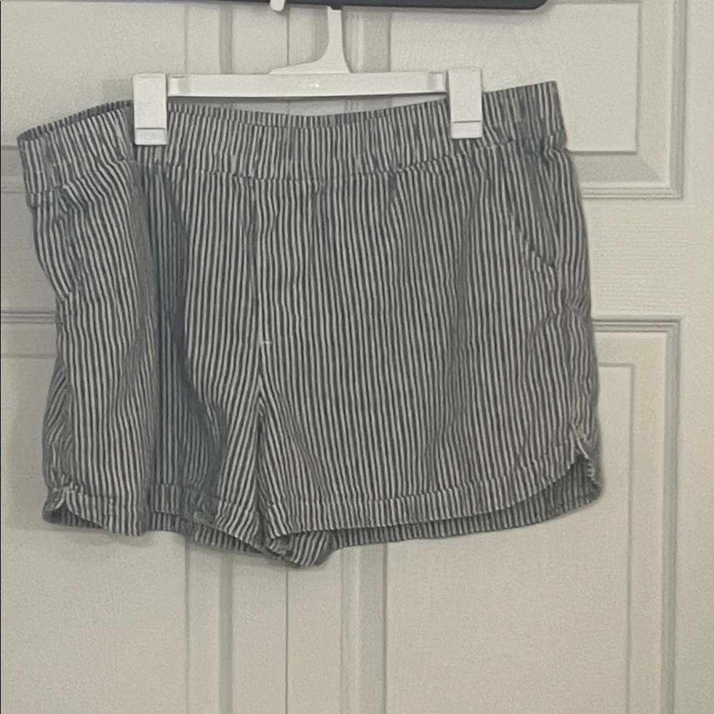 Maurice’s Black and white Striped Women's Shorts